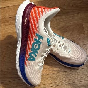 HOKA - men’s Mach 5, white size 12